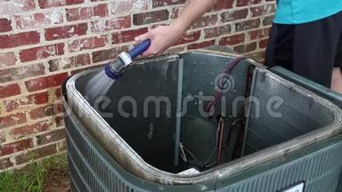 清洗空调冷凝器盘管.